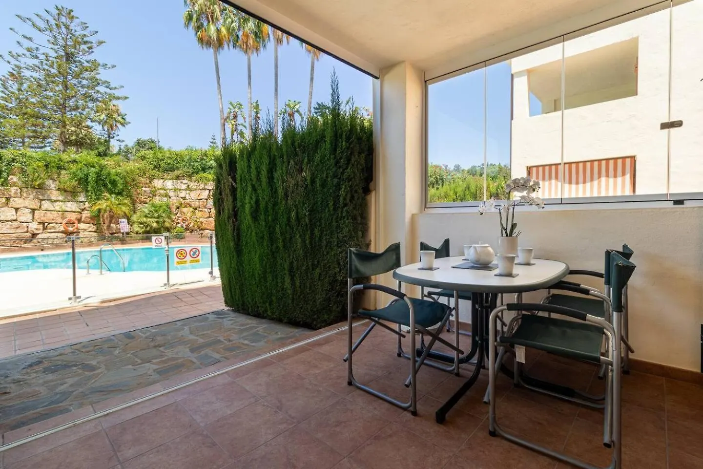 Mijas Golf 3-Bed Ground Floor Direct Pool Access Apartment Santa Fe de los Boliches